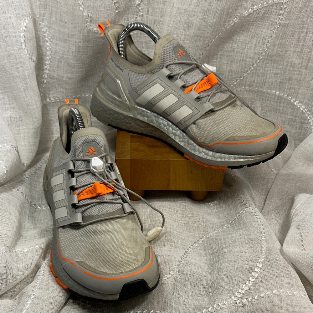 Adidas PYV702001 lace up running training sneakers